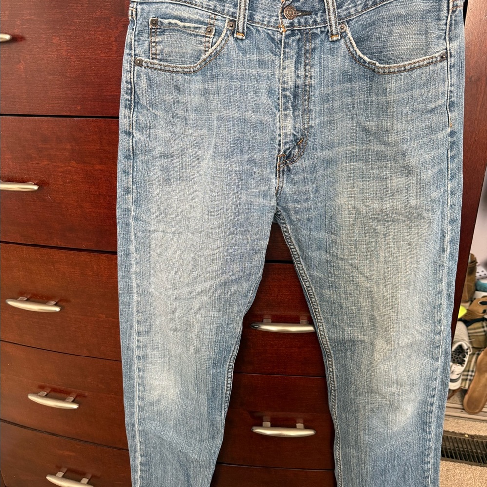 Men's-   Levi's 505 Jeans Size 34x34. GUC